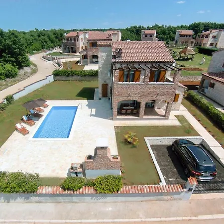Dinamik In Paradise Istria
