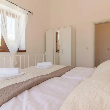 Dinamik In Paradise Istria Jursici